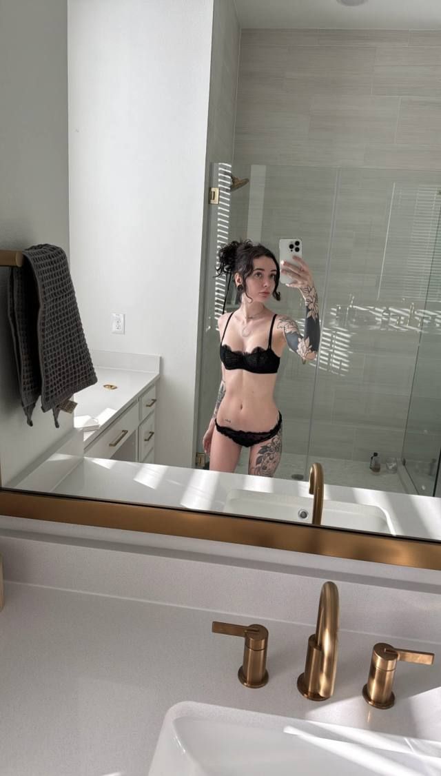 DOWN TO FUCK 💦 - Image 3